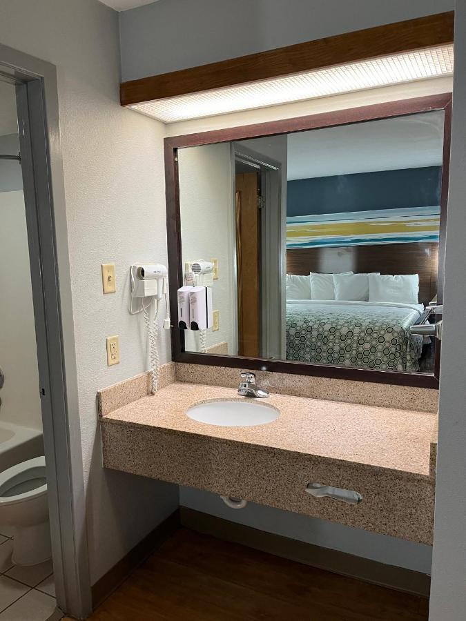 Red Roof Inn Amarillo West Экстерьер фото