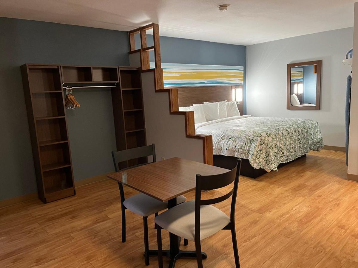 Red Roof Inn Amarillo West Экстерьер фото